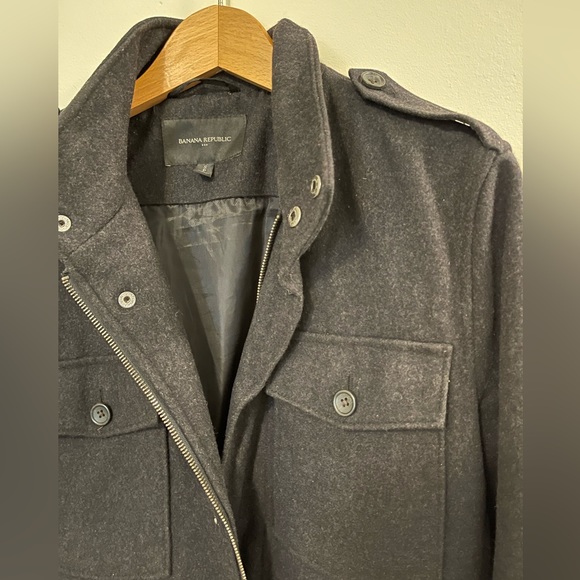 Banana Republic Men’s jacket - Picture 2 of 3